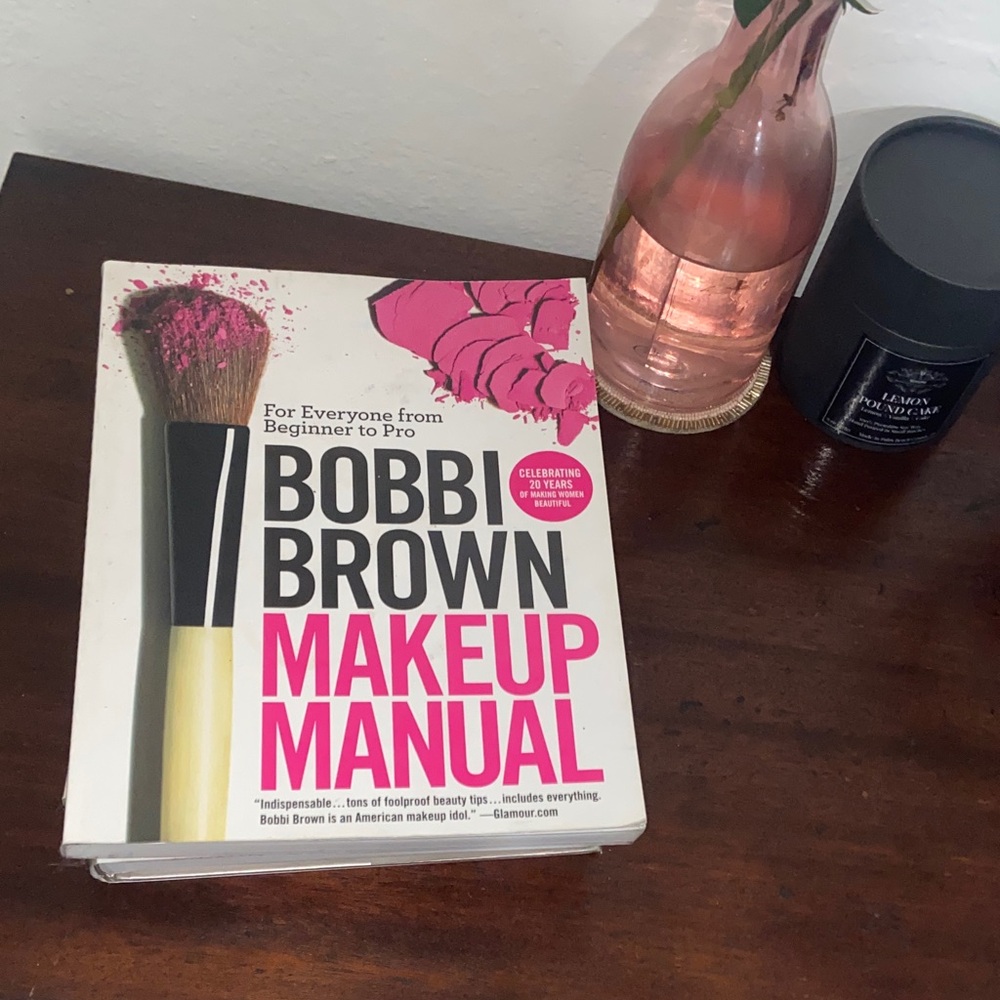 Bobbi Brown Makeup Manual Book